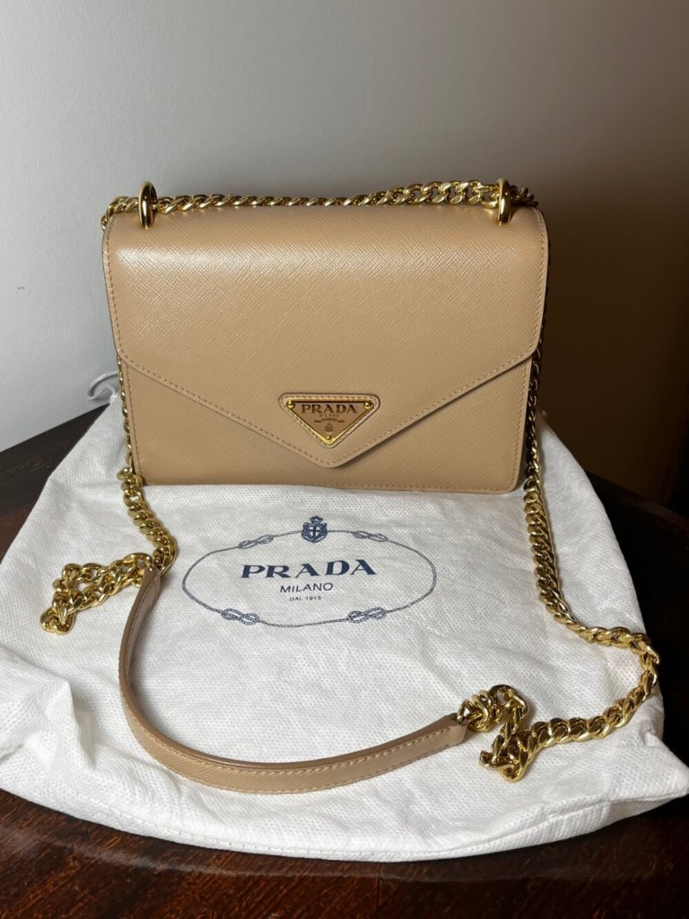 Prada Saffiano Envelope Shoulder Bag Beige – Excellent Condition